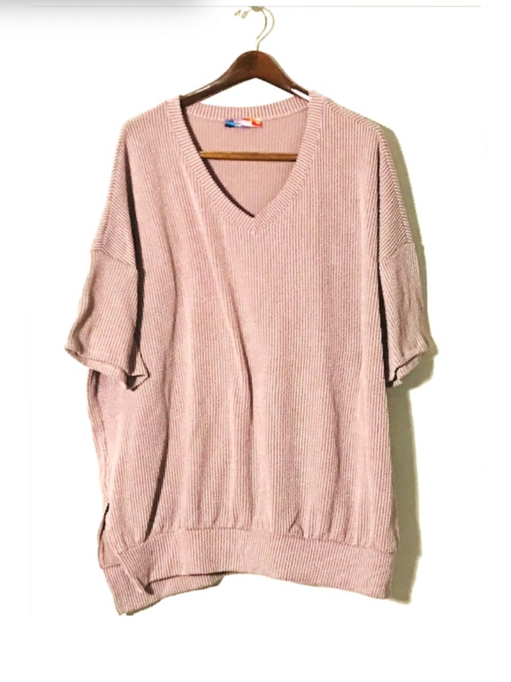 Sandy pink Freckled Poppy oversized ribbed knit v neck top | 1X